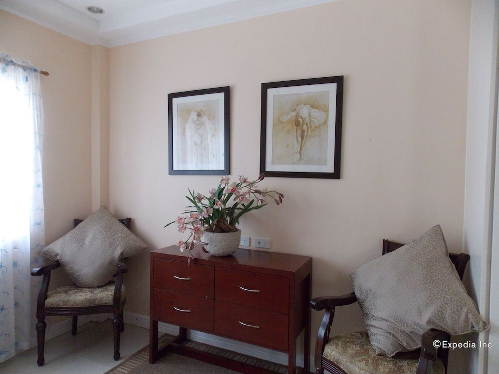 Bearland Paradise Resort Suite Budget Bedroom A, Shared Bathroom 16