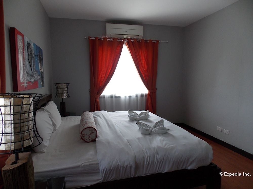 Bearland Paradise Resort Deluxe Budget Bedroom C 6