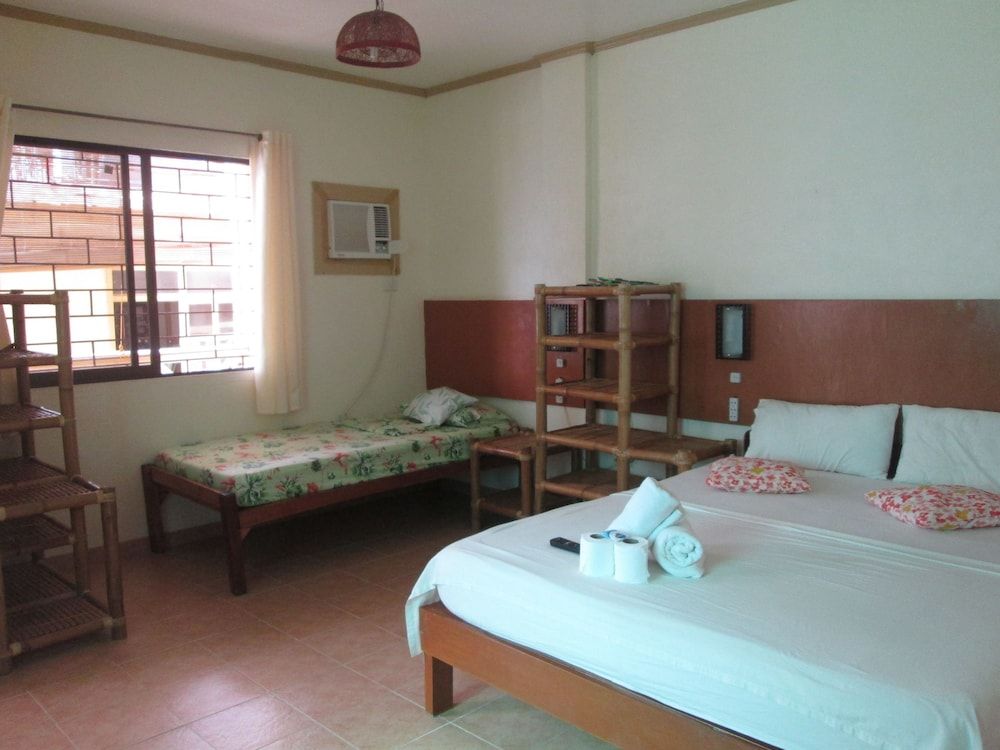undefined Sulu Plaza Boracay 10