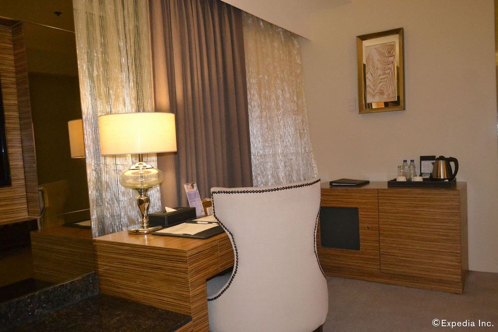 Greenleaf Hotel Gensan Executive Twin Room 13