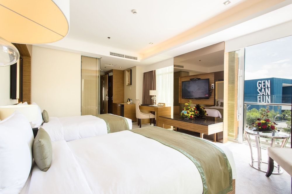 Greenleaf Hotel Gensan Executive Twin Room 2