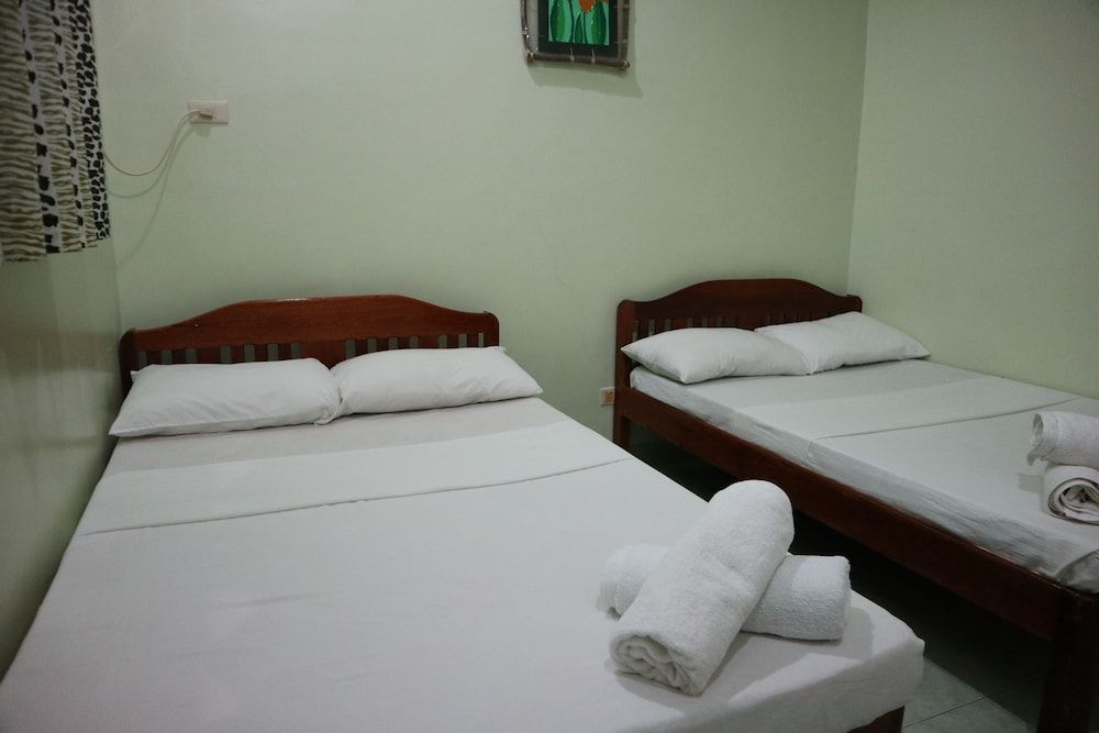 undefined Tourista's Place 10