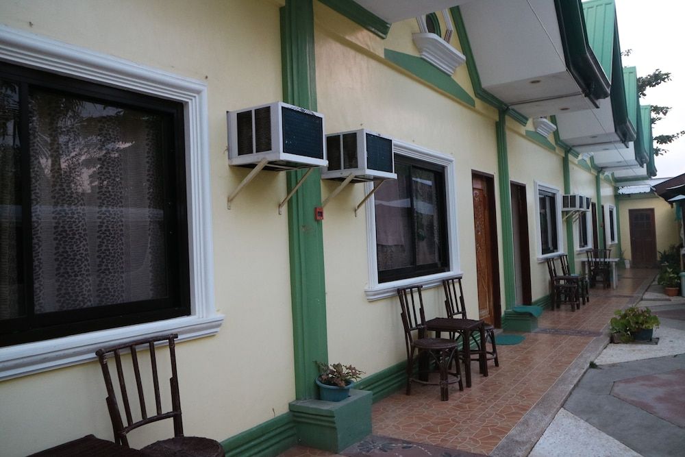 undefined Tourista's Place 5