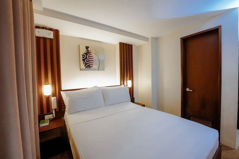 Emerald Boutique Hotel Superior Double Room 4