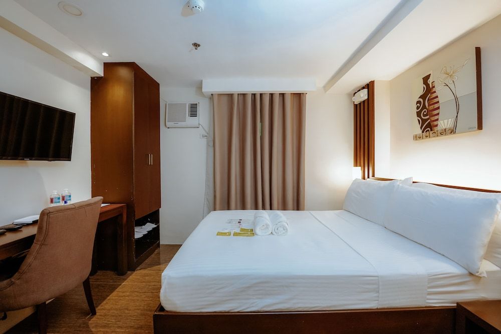 Emerald Boutique Hotel Superior Double Room 2