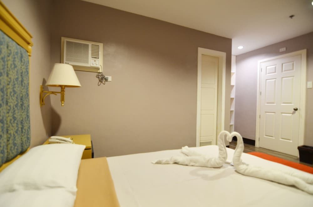 The Windy Ridge Hotel Manila Standard Room 4