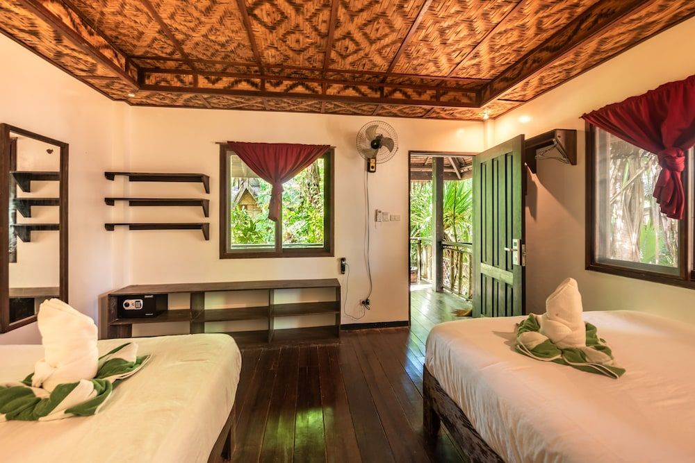 C7 Garden View Family Bungalow