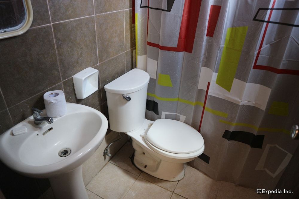 RB Bed and Breakfast Standard Double Fan Room 5