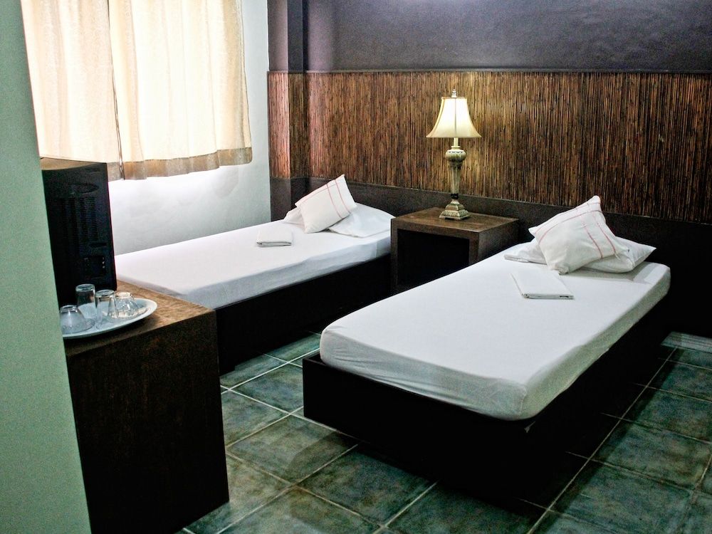 RB Bed and Breakfast Twin Room 2