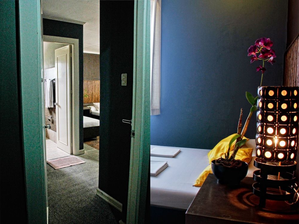 RB Bed and Breakfast Triple Room 7