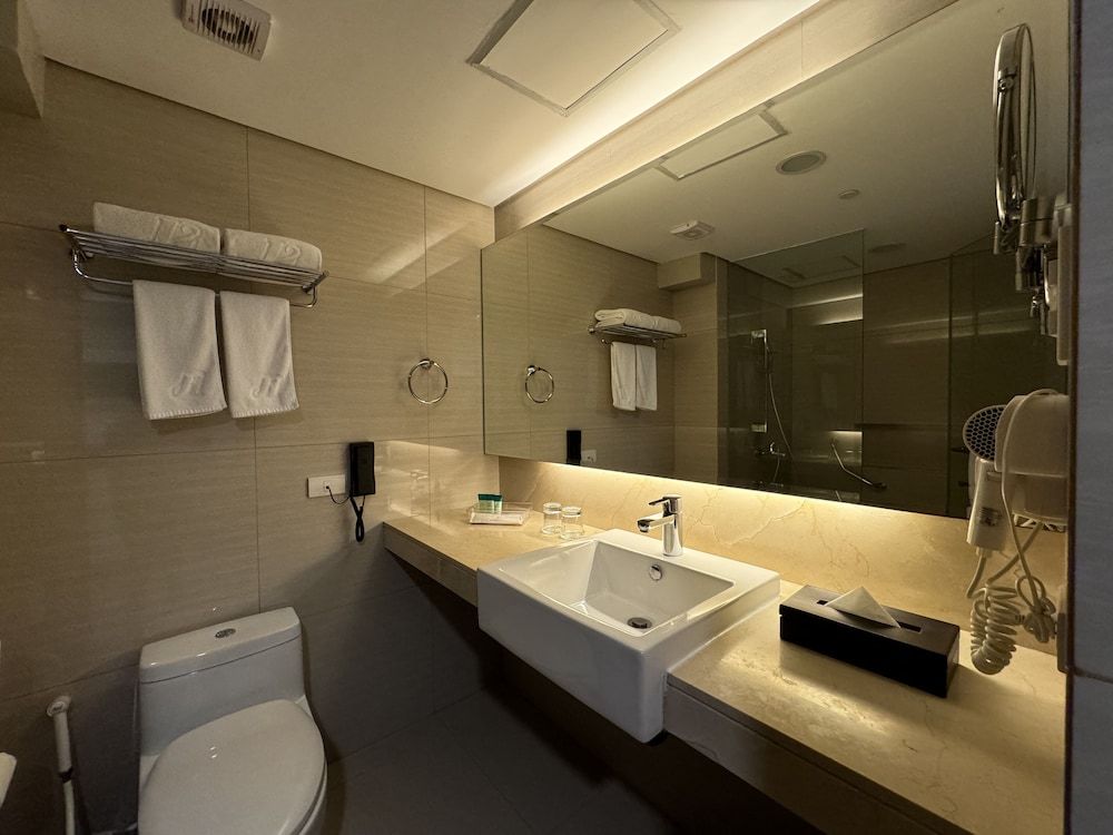 Jinjiang Inn Makati Business Room (Twin) 5