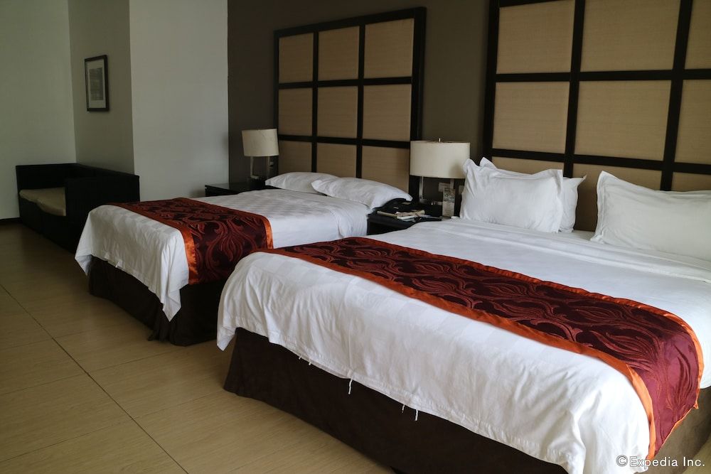 Avenue Suites Hotel Executive Suite 4