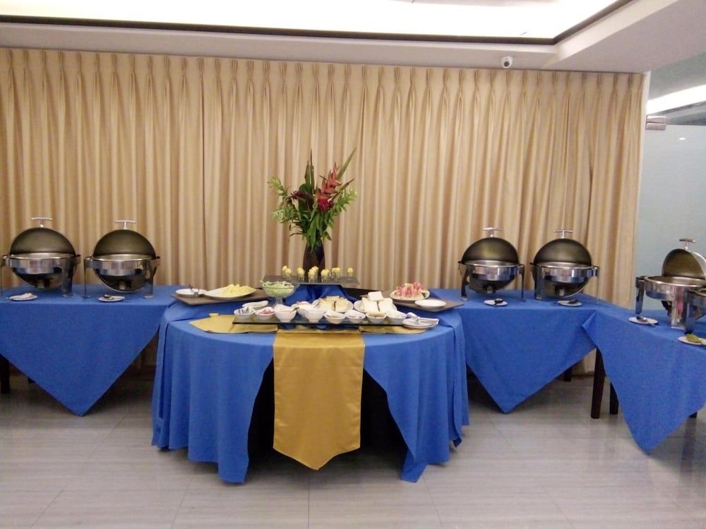 undefined Southpole Central Hotel 4