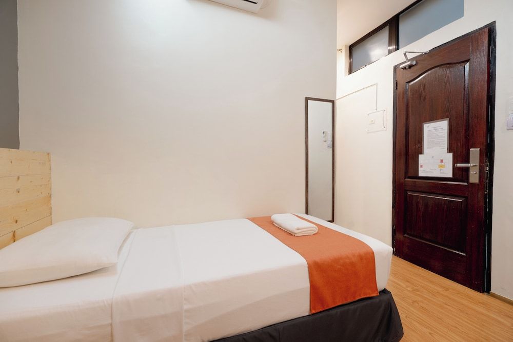 Aliria Bed and Breakfast Standard Twin Room 4