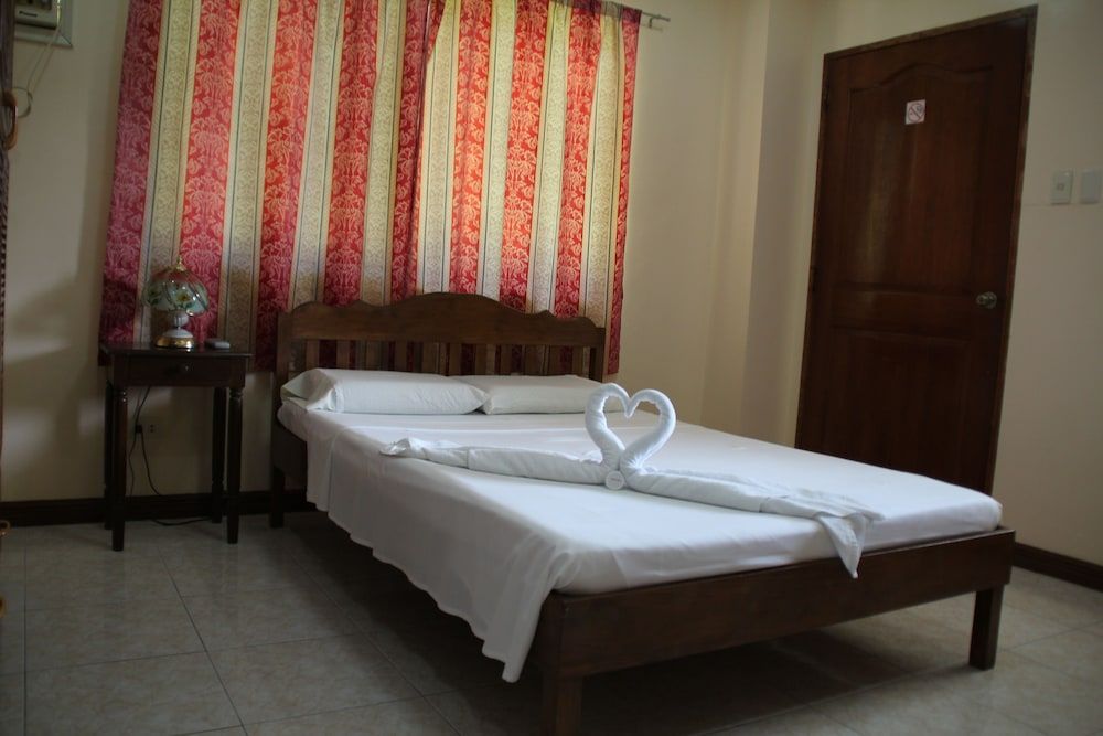 Wellbeach Dive Resort Deluxe Double Room, Sea View