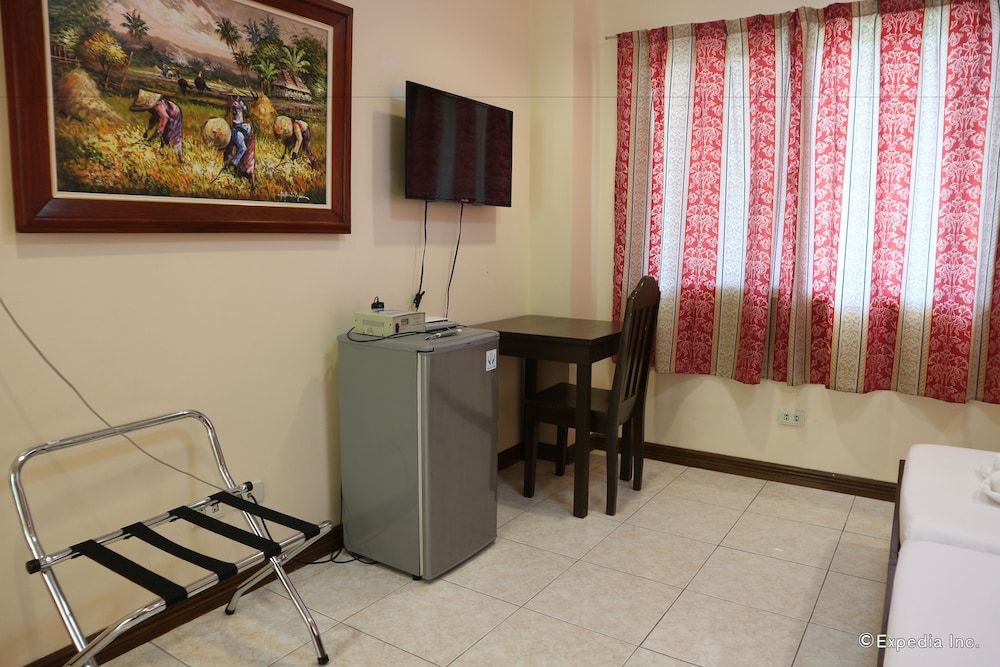 Wellbeach Dive Resort Deluxe Double Room, Sea View 5