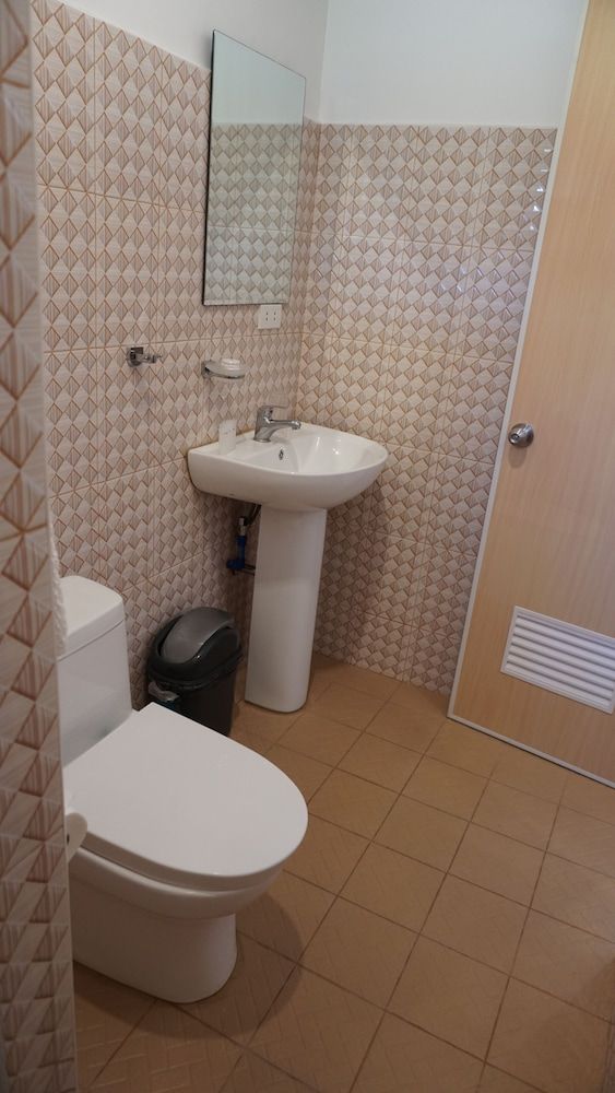 Wellbeach Dive Resort Family Room (No View) 10