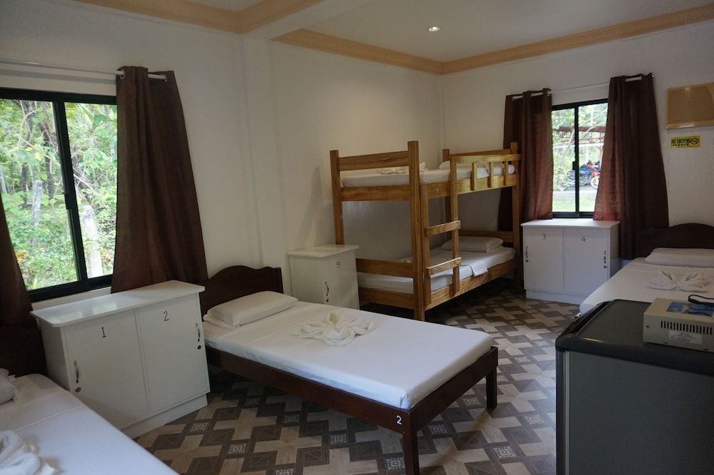 Wellbeach Dive Resort Family Room (No View) 5