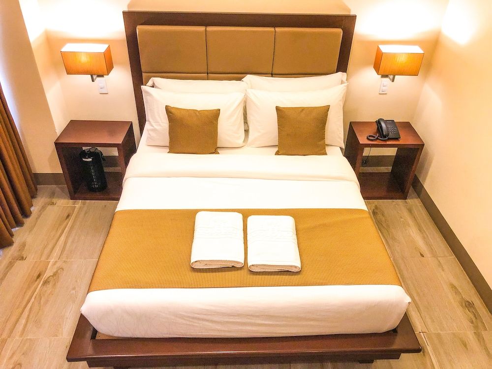 Semi Deluxe Room