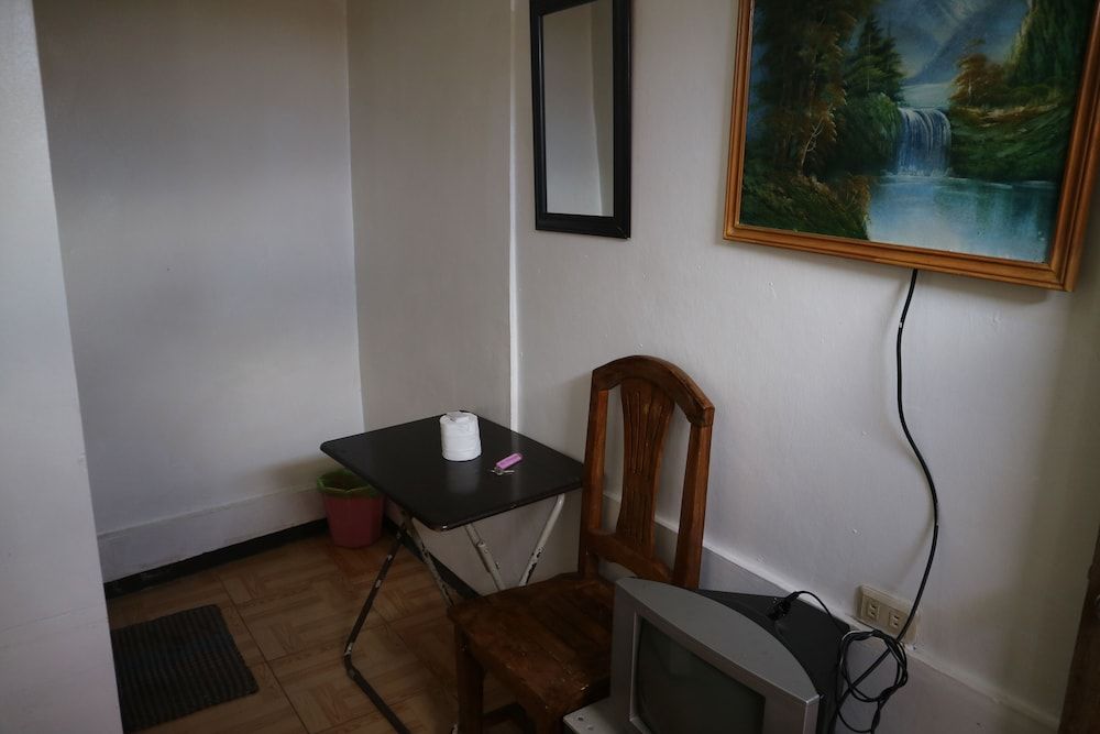 Miles Pension House Single Room 8