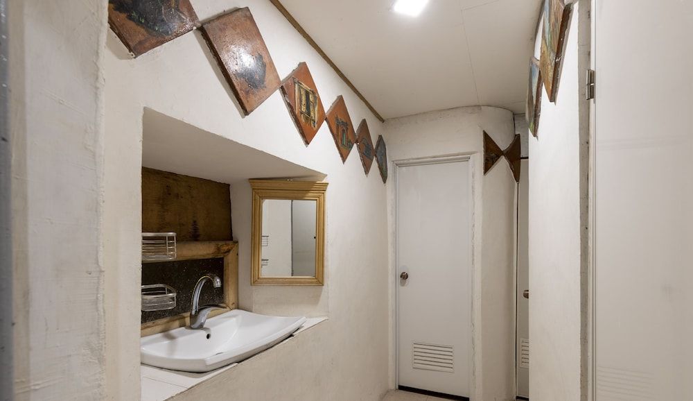 Economy Triple Room