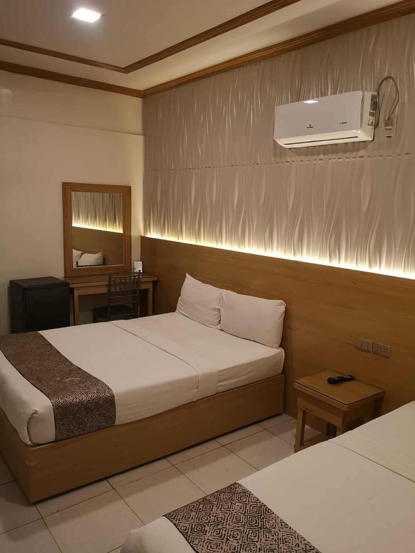 Standard suite family