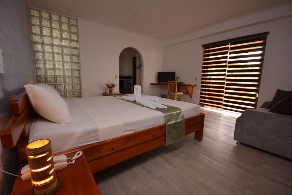 Munting Paraiso Superior Room 5