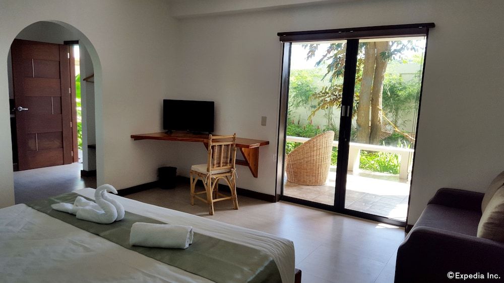 Munting Paraiso Superior Room 12