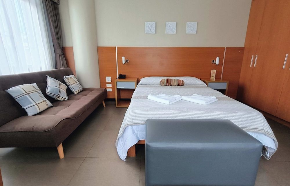 Fuente Oro Business Suites Cebu powered by Cocotel Junior Suite 4