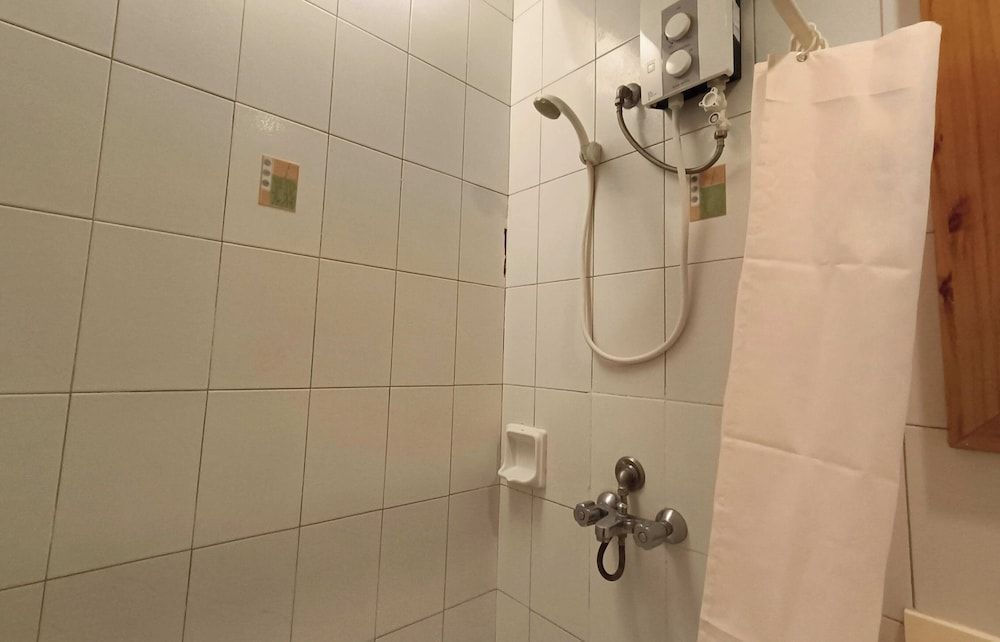 Fuente Oro Business Suites Cebu powered by Cocotel Superior Family Room 8