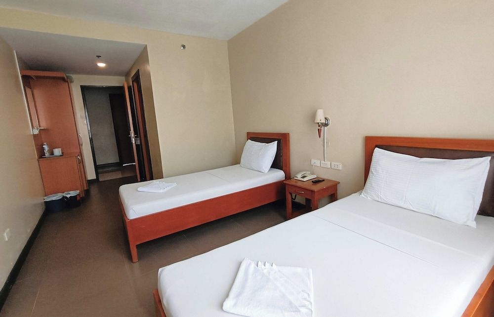 undefined Fuente Oro Business Suites Cebu powered by Cocotel 3