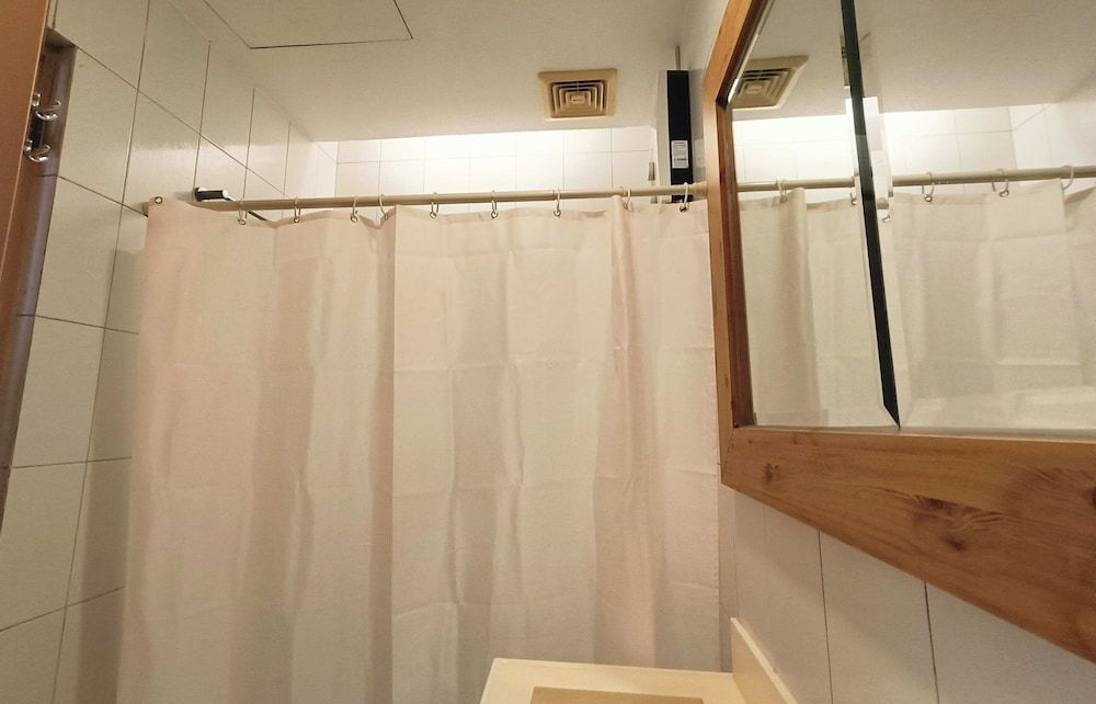 Fuente Oro Business Suites Cebu powered by Cocotel Superior Family Room 7