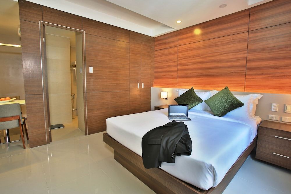 undefined Valero Grand Suites by Swiss-Belhotel Makati