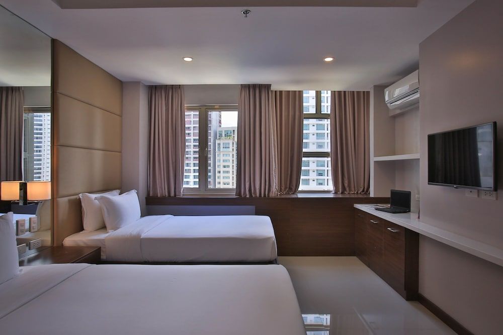 undefined Valero Grand Suites by Swiss-Belhotel Makati 10