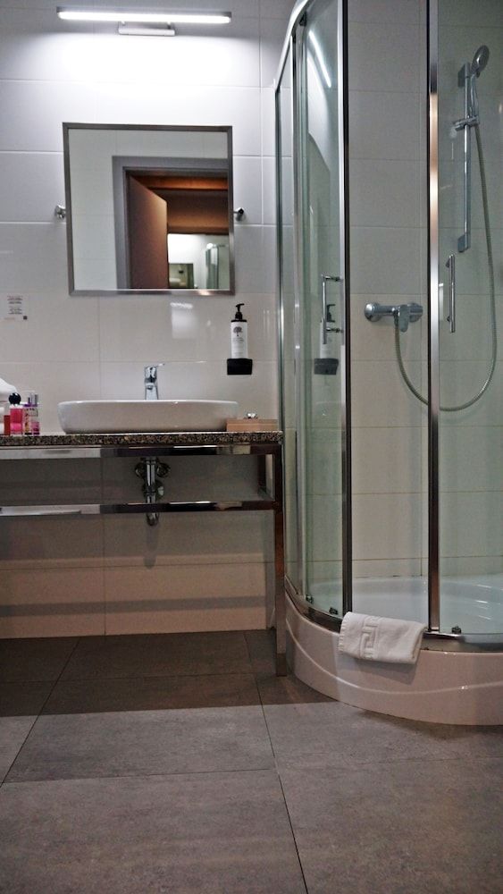 Hotel Forza Comfort Double or Twin Room 17