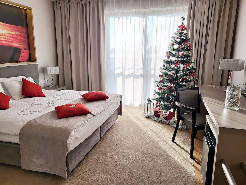 Hotel Forza Comfort Double or Twin Room