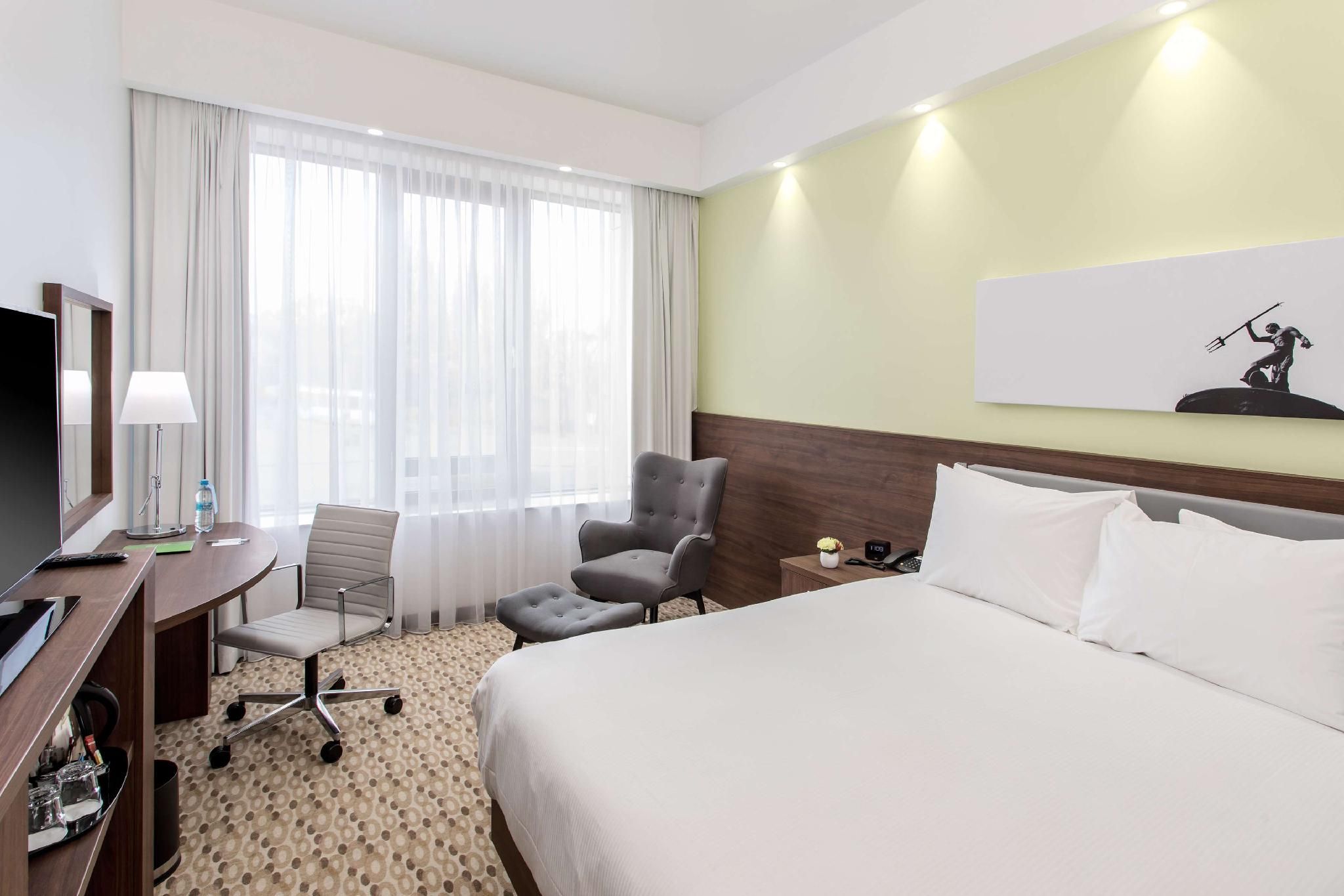 Hampton by Hilton Gdansk Oliwa Queen Room