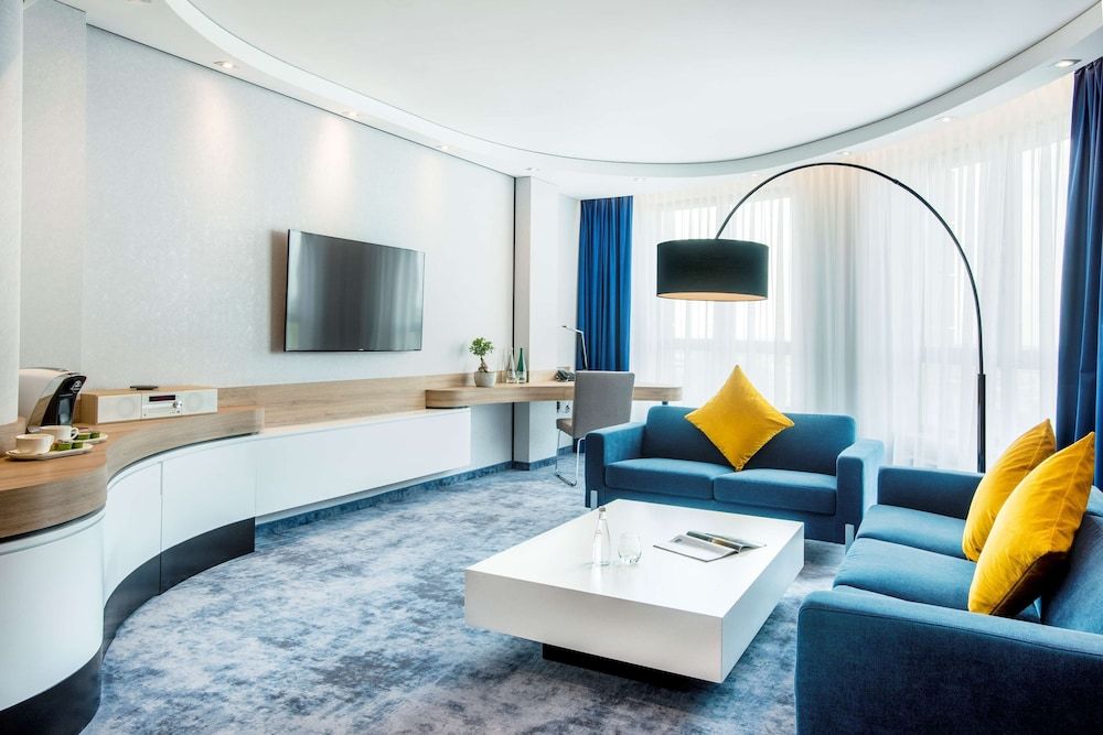 undefined Golden Tulip Warsaw Airport 3
