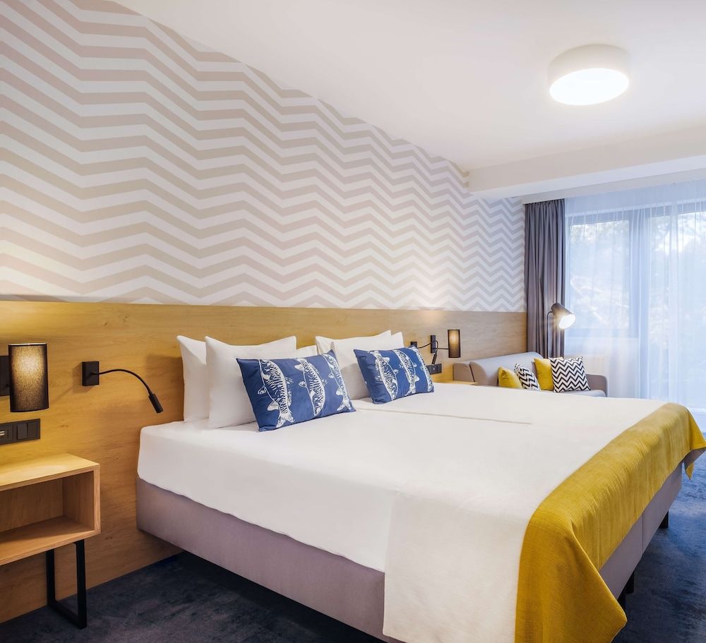 Premium Room, 2 Twin Beds, Non Smoking, Balcony (with Single Sofabed)