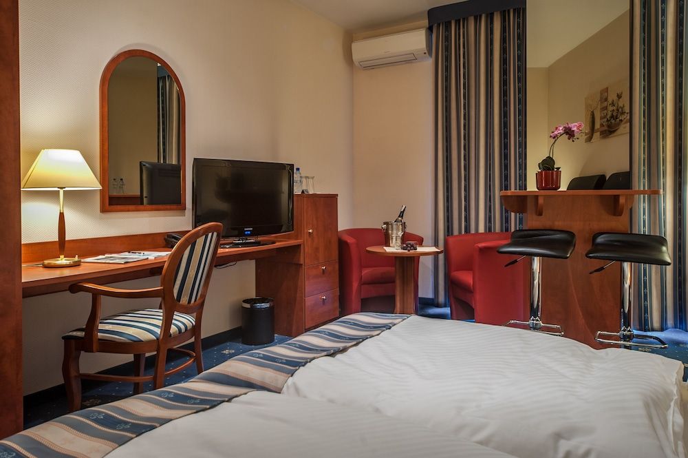 Hotel Gwarna Junior Suite 4