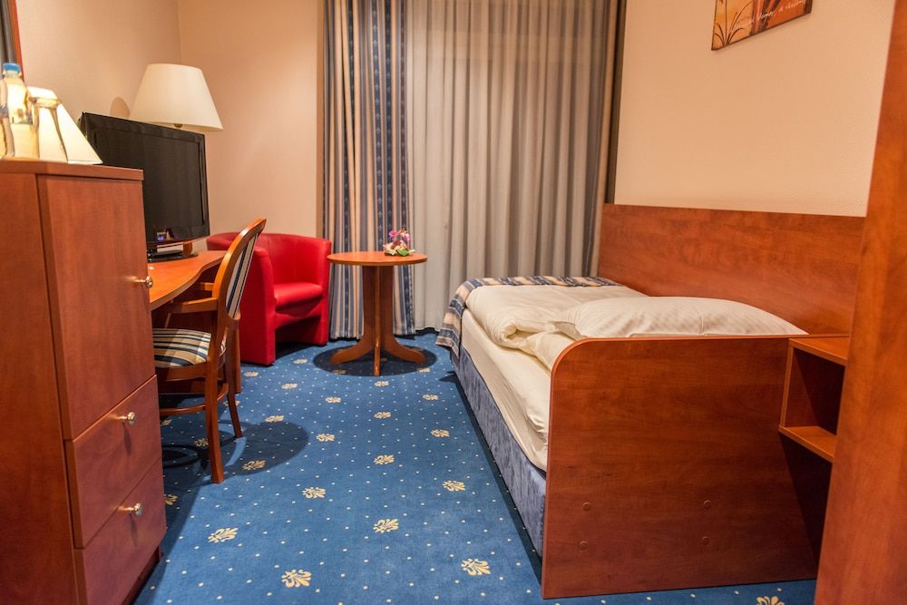 Hotel Gwarna Single Room 2