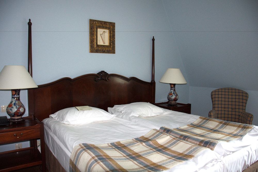 Dwór Sieraków Standard Double or Twin Room 3