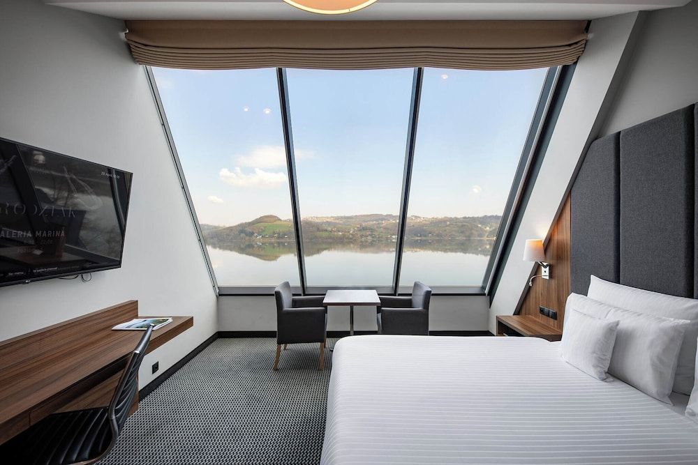 Heron Live Hotel Comfort Double Room, Lake View (Lux; free spa access) 3