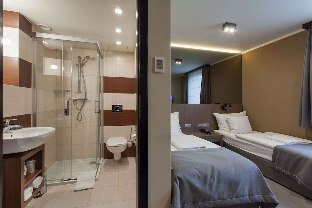 Hotel Ilonn Classic Double or Twin Room 7