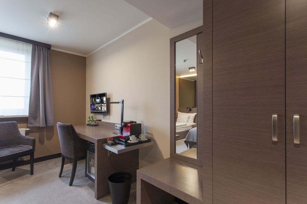 Hotel Ilonn Classic Double or Twin Room 11