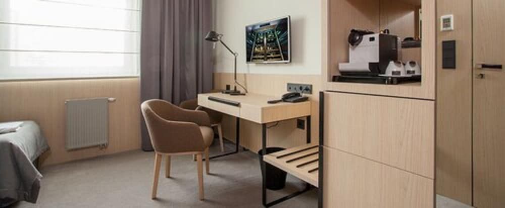 Hotel Ilonn Comfort Room 13