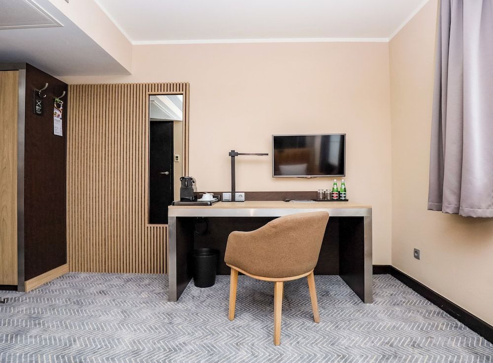 Hotel Ilonn Classic Single Room 2