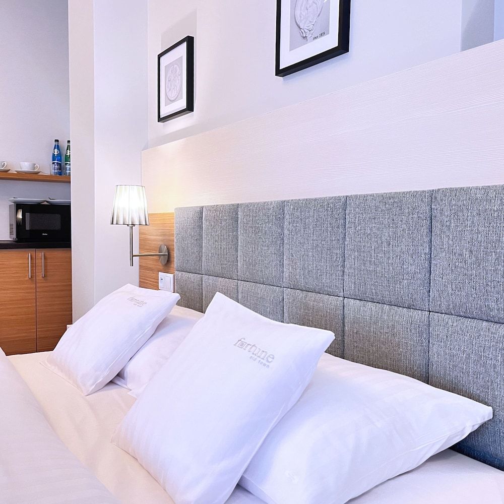 Fortune Old Town Boutique Hotel Premium Room 4