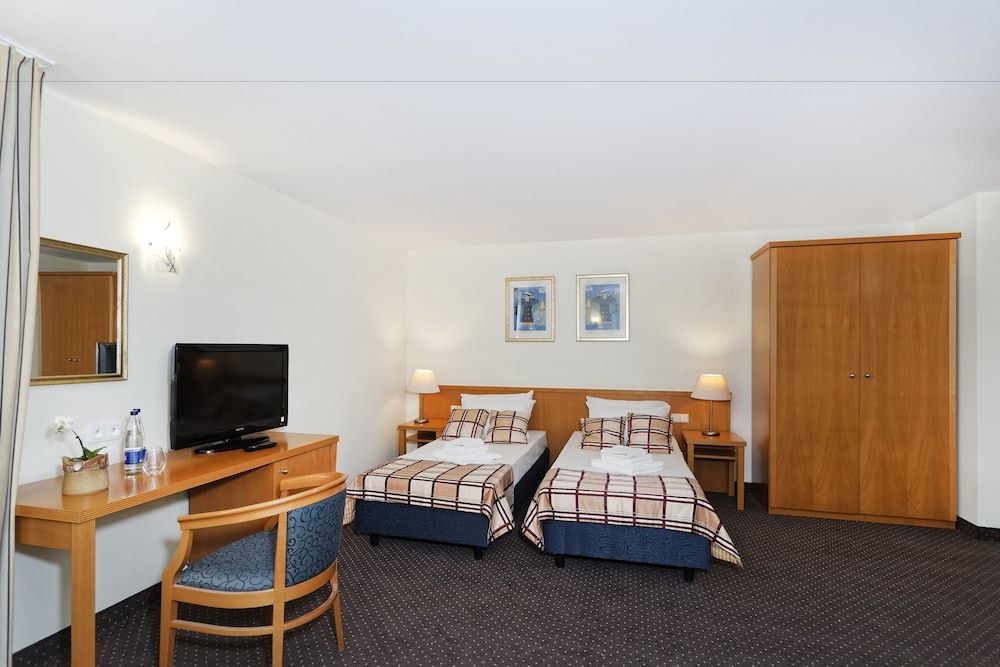 Deluxe Double Room Single Use