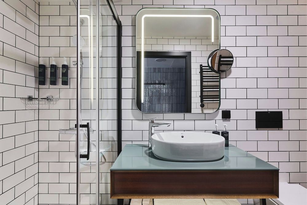 Four Points by Sheraton Wroclaw Deluxe Room, 1 King Bed with Sofa bed, City View 4